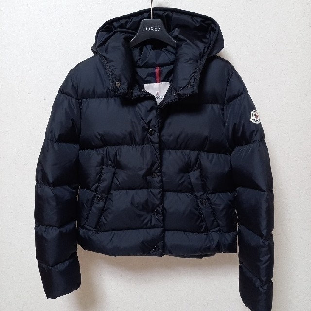 西日本産 m2216 MONCLER モンクレール ショートダウンジャケット 1