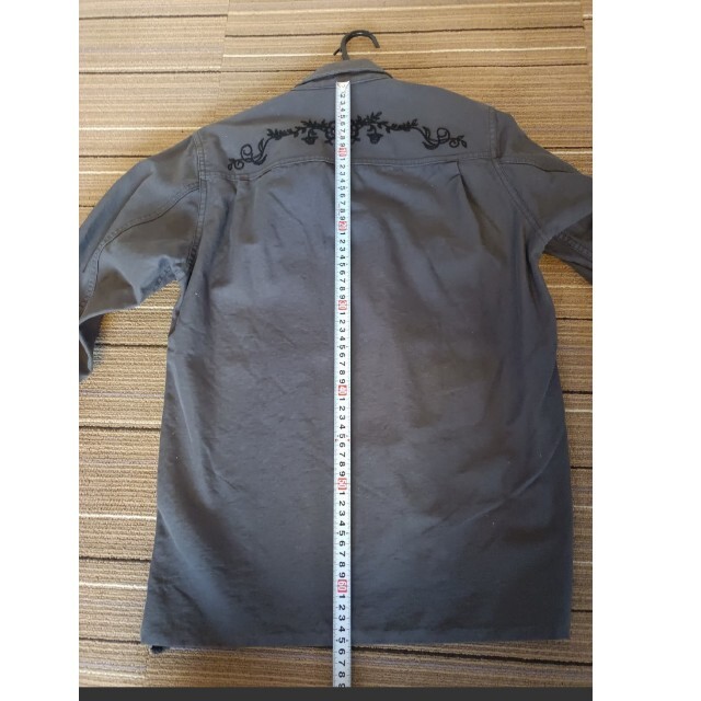 ナノ・ユニバース シャツ S グレー ほほ未使用 刺繍 ジャケット 1.2万 メンズのトップス(シャツ)の商品写真
