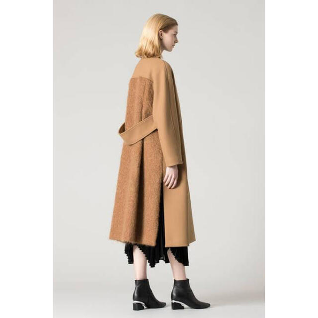 美品】ADORE 素材切り替え ロングコート - ロングコート