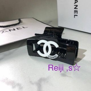 シャネル ヘアクリップの通販 900点以上 | CHANELを買うならラクマ