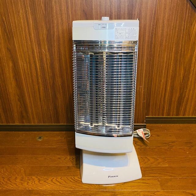 電気ヒーター 【美品】DAIKIN ダイキンERFT11TS-W 遠赤外線暖房機 電気ヒーター 【美品】DAIKIN ダイキンERFT11TS-W 遠赤外線暖房機