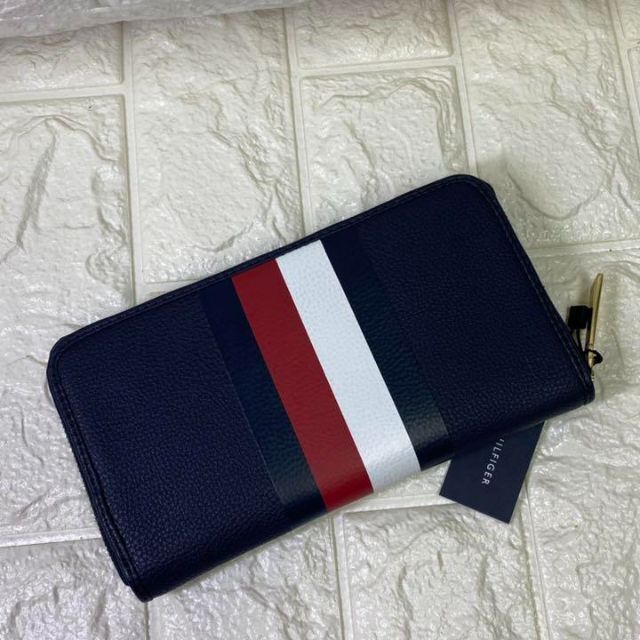 TOMMY HILFIGER(トミーヒルフィガー)の【新品】トミーヒルフィガー レディース メンズ 長財布 6950862 Navy メンズのファッション小物(長財布)の商品写真