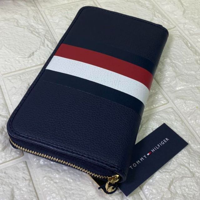 TOMMY HILFIGER(トミーヒルフィガー)の【新品】トミーヒルフィガー レディース メンズ 長財布 6950862 Navy メンズのファッション小物(長財布)の商品写真