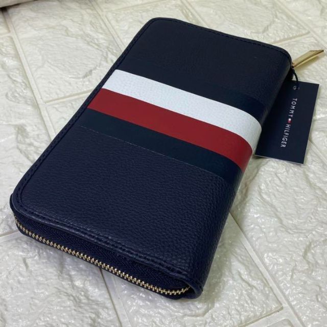 TOMMY HILFIGER(トミーヒルフィガー)の【新品】トミーヒルフィガー レディース メンズ 長財布 6950862 Navy メンズのファッション小物(長財布)の商品写真