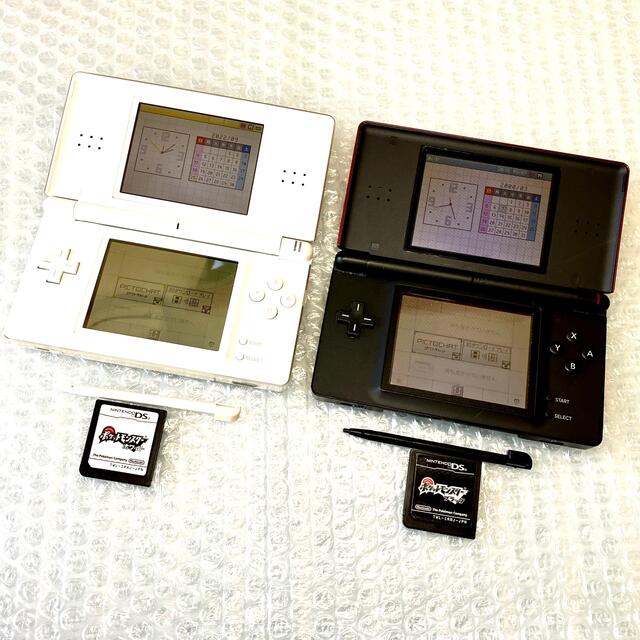 ニンテンドーDS 【ポケモンソフト付】ニンテンドーDS lite 2台 本体 まとめ売り 付属品付の通販 by タカ｜ニンテンドーDSならラクマ