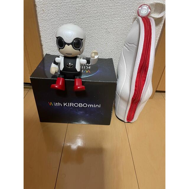 トヨタKIROBO mini＋専用チェア付キャリーケース セット