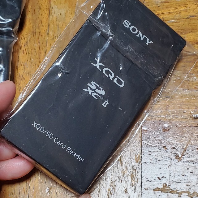 SONY(ソニー)のSONY カードリーダー MRW-E90 スマホ/家電/カメラのカメラ(ストロボ/照明)の商品写真