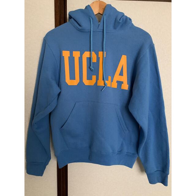 USA製　UCLAパーカー