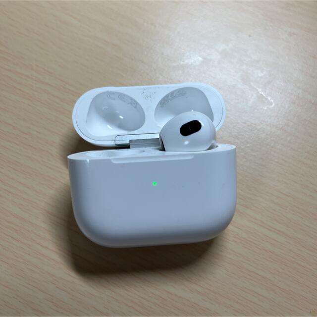 Apple AirPods 第3世代　ケース　右耳のみ 2