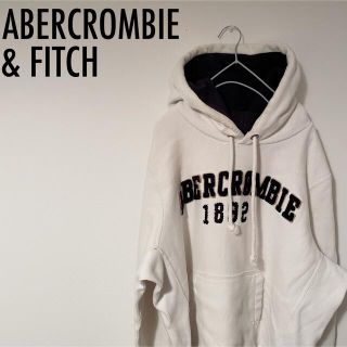 アバクロンビーアンドフィッチ(Abercrombie&Fitch)のアバクロンビー&フィッチ　珍しいタグ　パーカー(パーカー)