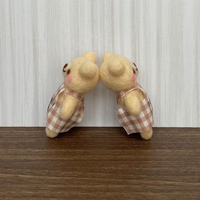 羊毛フェルト　エプロンくま ハンドメイドのぬいぐるみ/人形(その他)の商品写真
