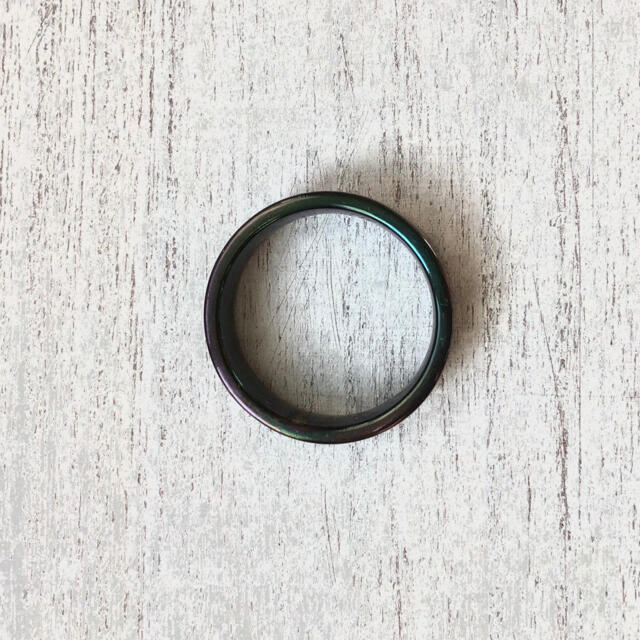 アレルギー対応！ステンレス製　平打ち5mmブラックリング　指輪 レディースのアクセサリー(リング(指輪))の商品写真