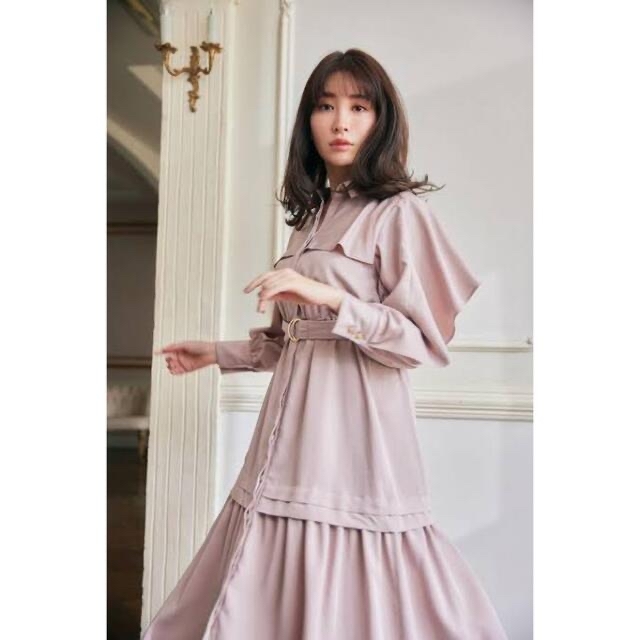 Her lip to(ハーリップトゥ)のherlipto Belted Ruffle Twill Shirt Dress レディースのワンピース(ロングワンピース/マキシワンピース)の商品写真