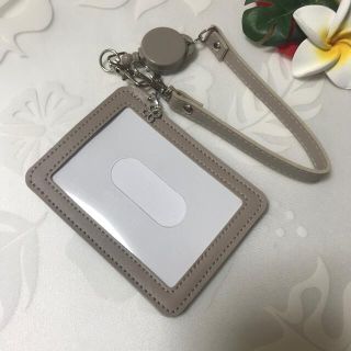 SALE◎リール付き　定期入れ　パスケース　バッグチャーム　IDカードホルダー(パスケース/IDカードホルダー)