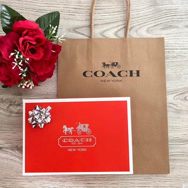 COACH(コーチ)の新品☆COACH ショップ袋 ギフトBOX 箱 リボン レディースのバッグ(ショップ袋)の商品写真