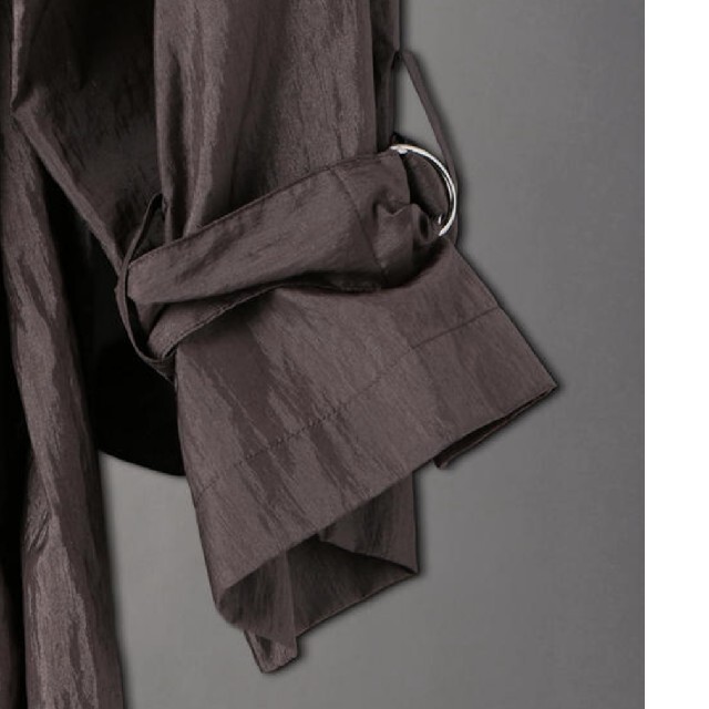 BEAUTY&YOUTH UNITED ARROWS(ビューティアンドユースユナイテッドアローズ)のROKU 新品　タグ付き　NYLON BIG TRENCH レディースのジャケット/アウター(トレンチコート)の商品写真