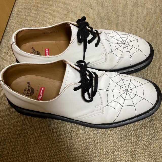 Supreme - Supreme Dr.martens Spiderweb 3-Eye shoesの通販 by r ...