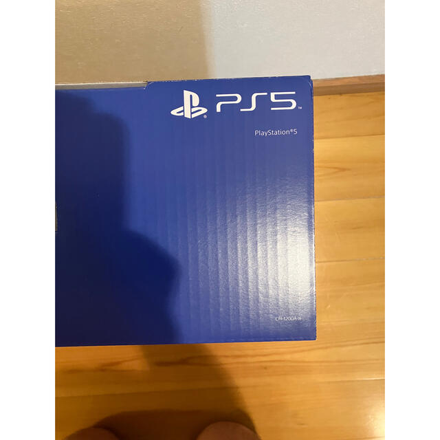 SONY(ソニー)の最新版　新品　PlayStation5 PS5 本体 CFI-1200A01 エンタメ/ホビーのゲームソフト/ゲーム機本体(家庭用ゲーム機本体)の商品写真