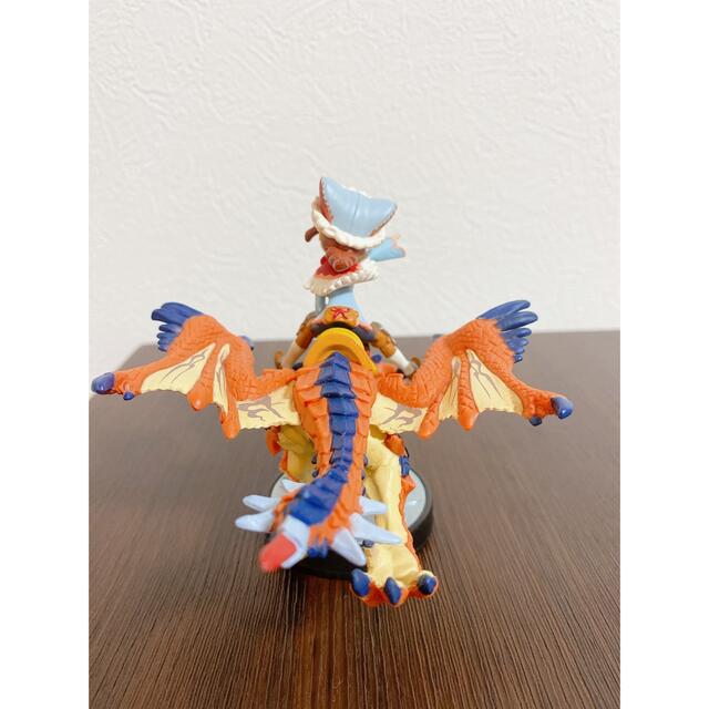 amiibo 隻眼のリオレウス ライダー女の子 amiibo 隻眼のリオレウス ライダー女の子