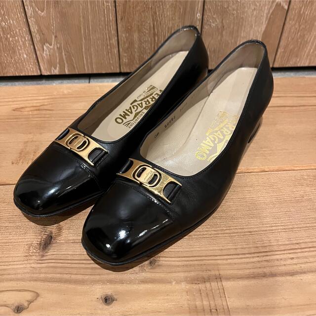 Salvatore Ferragamo(サルヴァトーレフェラガモ)のフェラガモ　パテント×カーフレザー　パンプス　size5 1/2 ヴィンテージ レディースの靴/シューズ(ハイヒール/パンプス)の商品写真