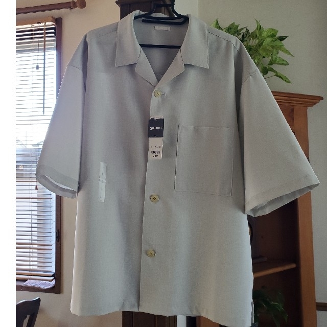 GU(ジーユー)のgu　Guドライワイドフィットオープンカラーシャツ メンズのトップス(Tシャツ/カットソー(半袖/袖なし))の商品写真