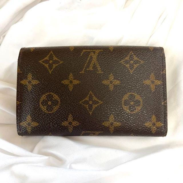 LOUIS VUITTON(ルイヴィトン)の幻の逸品⭐️ルイヴィトン ポルトモネ ビエ トレゾール モノグラム 2つ折り財布 レディースのファッション小物(財布)の商品写真