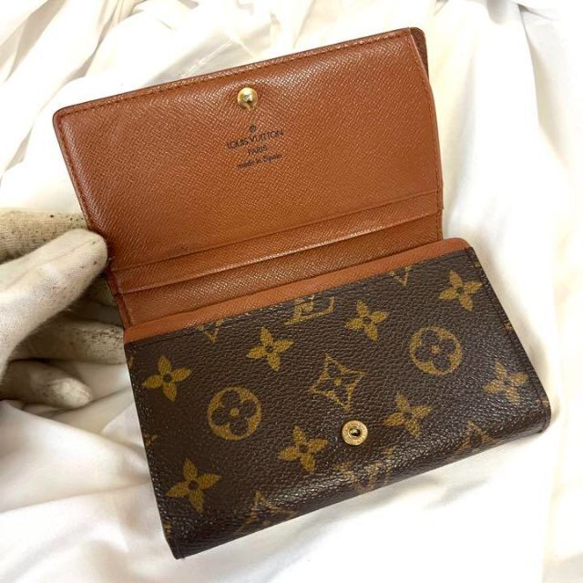 LOUIS VUITTON(ルイヴィトン)の幻の逸品⭐️ルイヴィトン ポルトモネ ビエ トレゾール モノグラム 2つ折り財布 レディースのファッション小物(財布)の商品写真