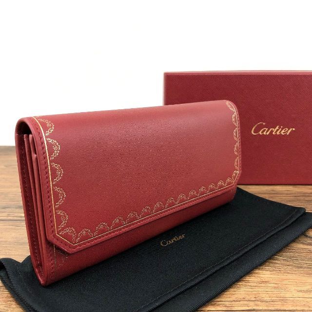 【新型美品】Cartier　カルティエ2019　長財布