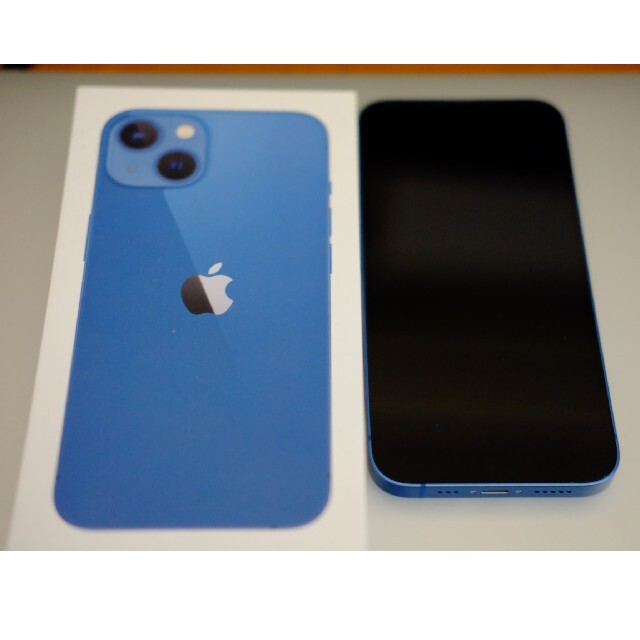 iPhone(アイフォーン)の【美品】iPhone 13 ブルー　128GB Simフリー スマホ/家電/カメラのスマートフォン/携帯電話(スマートフォン本体)の商品写真