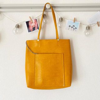 ザラ(ZARA)のZara バック(A4ファイル収納可)(トートバッグ)