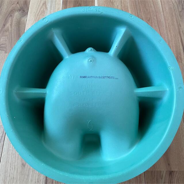 Bumbo(バンボ)のBumboバンボベビーソファ キッズ/ベビー/マタニティの寝具/家具(収納/チェスト)の商品写真