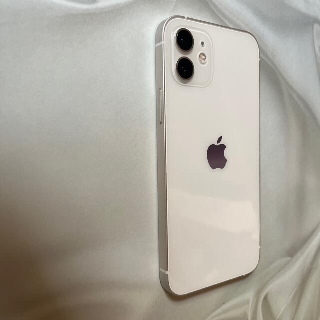 【美品】アップル iPhone12 128GB ホワイト