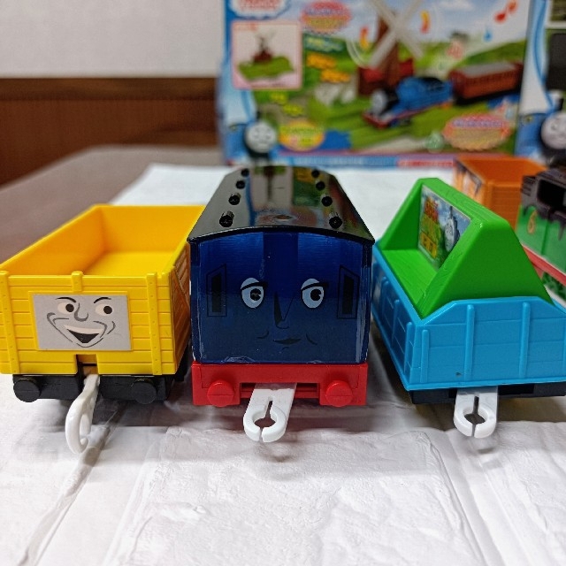 Takara Tomy(タカラトミー)のプラレール　トーマス　セット キッズ/ベビー/マタニティのおもちゃ(電車のおもちゃ/車)の商品写真