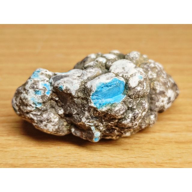 ターコイズ 58g トルコ石 原石 鉱物 宝石 鑑賞石 自然石 誕生石 水石