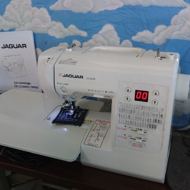 JAGUAR CD-2204W コンピュータミシン JAGUAR CD-2204W コンピュータミシン