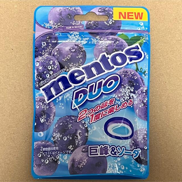 Kracie(クラシエ)の☆新商品☆ mentos®　メントス　DUO  巨峰&ソーダ　10袋セット  食品/飲料/酒の食品(菓子/デザート)の商品写真