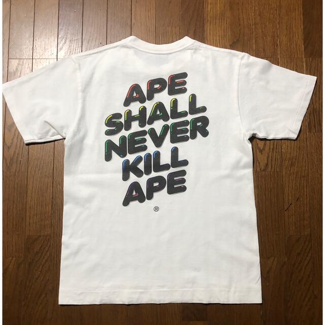 A BATHING APE(アベイシングエイプ)のア・ベイシング・エイプ　ロゴ　Tシャツ メンズのトップス(Tシャツ/カットソー(半袖/袖なし))の商品写真
