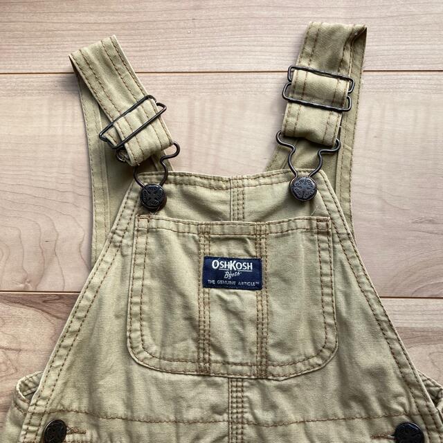 OshKosh(オシュコシュ)のオシュコシュ　オーバーオール　ベージュ キッズ/ベビー/マタニティのキッズ服男の子用(90cm~)(パンツ/スパッツ)の商品写真