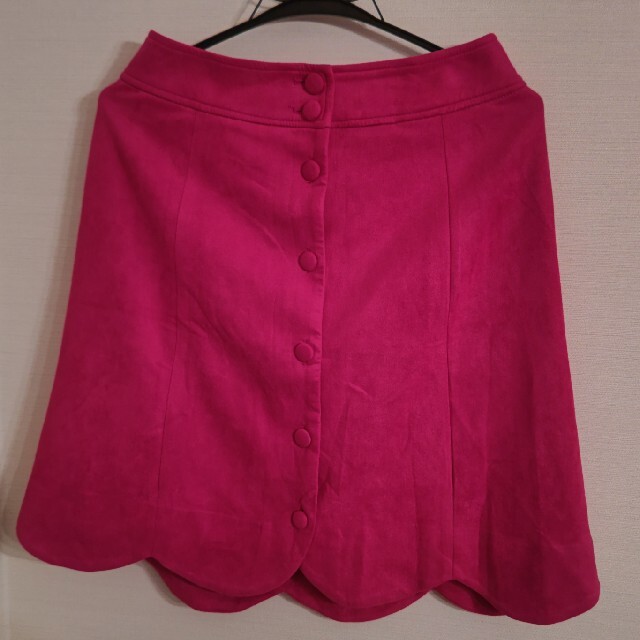 w closet(ダブルクローゼット)のwclosetピンクスエードスカート レディースのスカート(ひざ丈スカート)の商品写真