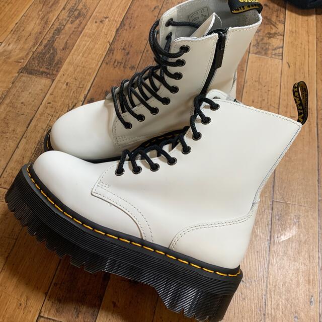 新品未使用！Dr.Martens JADON 8ホール 厚底 UK4