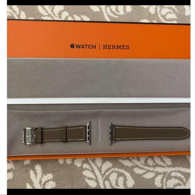 Hermes(エルメス)のエルメス　アップルウォッチ　エトゥープ　　ベルトHERMES 入手困難 レディースのファッション小物(腕時計)の商品写真