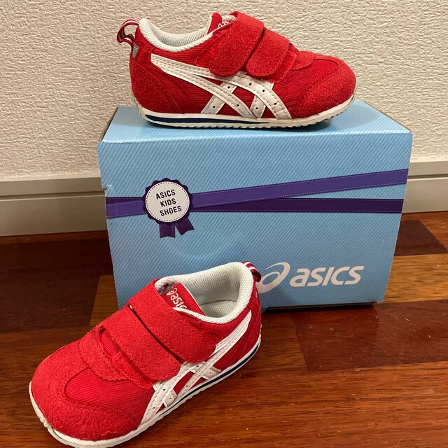 asics(アシックス)のアシックス スニーカー キッズ/ベビー/マタニティのベビー靴/シューズ(~14cm)(スニーカー)の商品写真