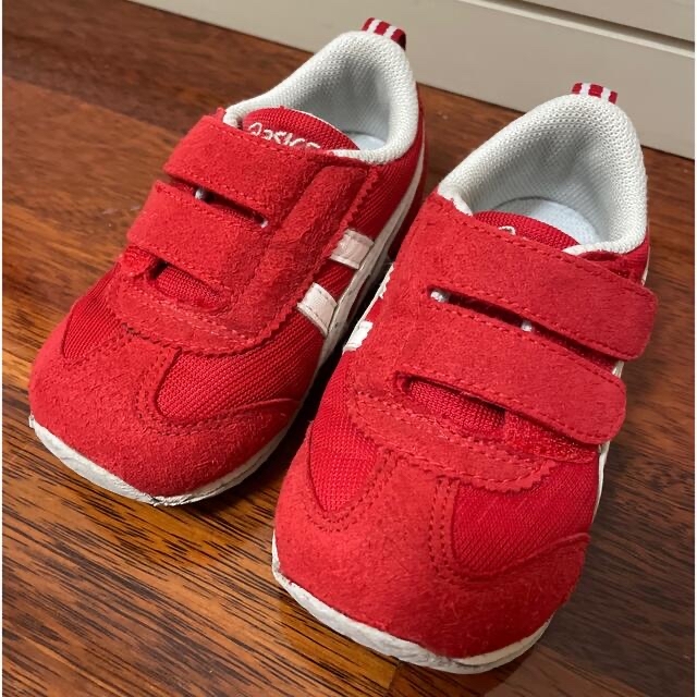 asics(アシックス)のアシックス スニーカー キッズ/ベビー/マタニティのベビー靴/シューズ(~14cm)(スニーカー)の商品写真