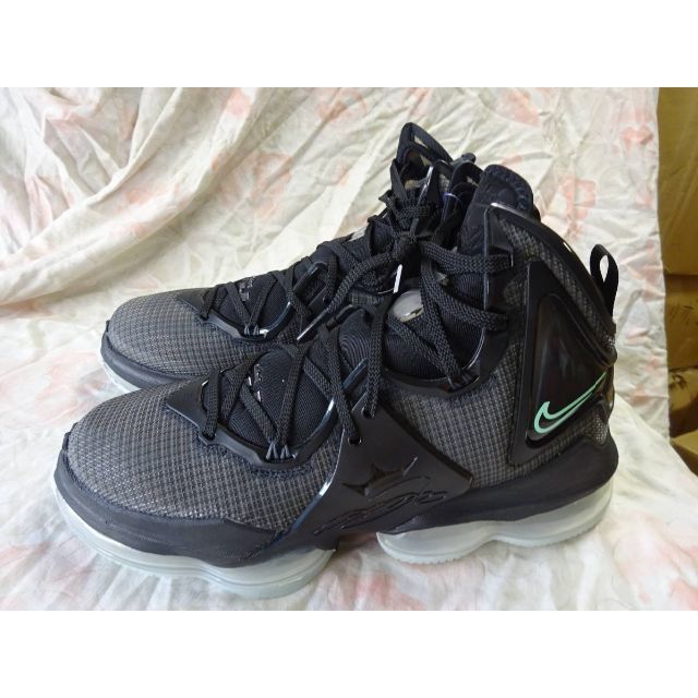 ★新品 NIKE LeBron 19 XIX BK 28 cm Tv40