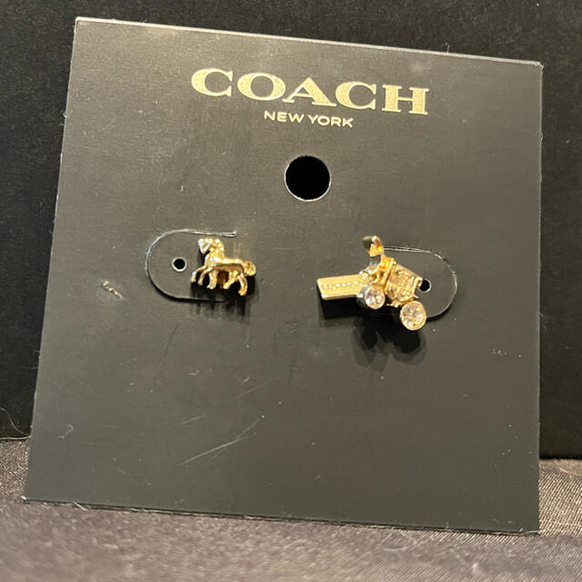 COACH(コーチ)のcoach ピアス ホースアンドキャリッジ レディースのアクセサリー(ピアス)の商品写真