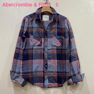 アバクロンビーアンドフィッチ(Abercrombie&Fitch)の【jinju 様専用】アバクロビー＆フィッチ　チェックシャツ　S(シャツ/ブラウス(長袖/七分))