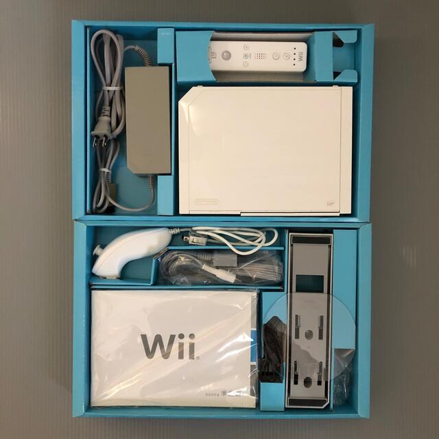 Nintendo Wii 本体 + ソフト5本 + 備品一式