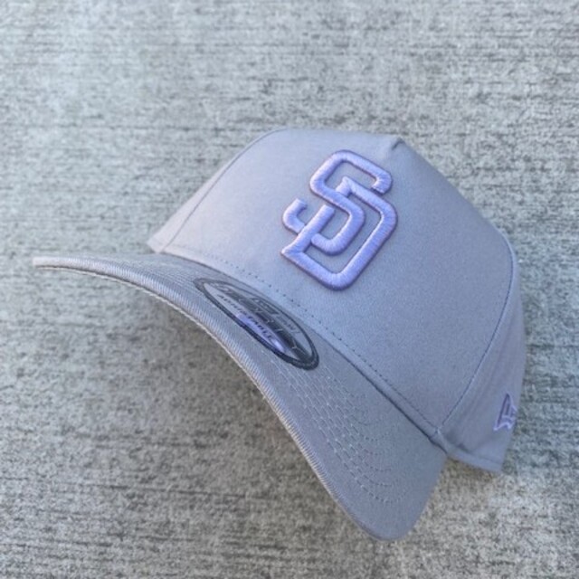 Newera 9forty サンディエゴパドレス スナップバックスモークパープル