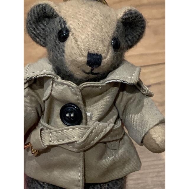 BURBERRY(バーバリー)のBurberryバーバリー　ベア　トレンチコート　キーホルダー レディースのファッション小物(キーホルダー)の商品写真