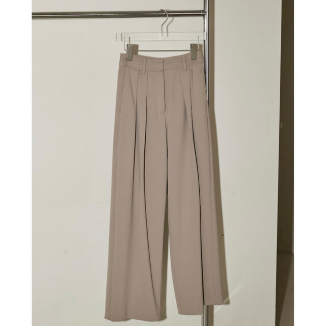 TODAYFUL - TODAYFUL ダブルタックツイルトラウザース ナチュラル36の TODAYFUL - TODAYFUL ダブルタックツイルトラウザース ナチュラル36の